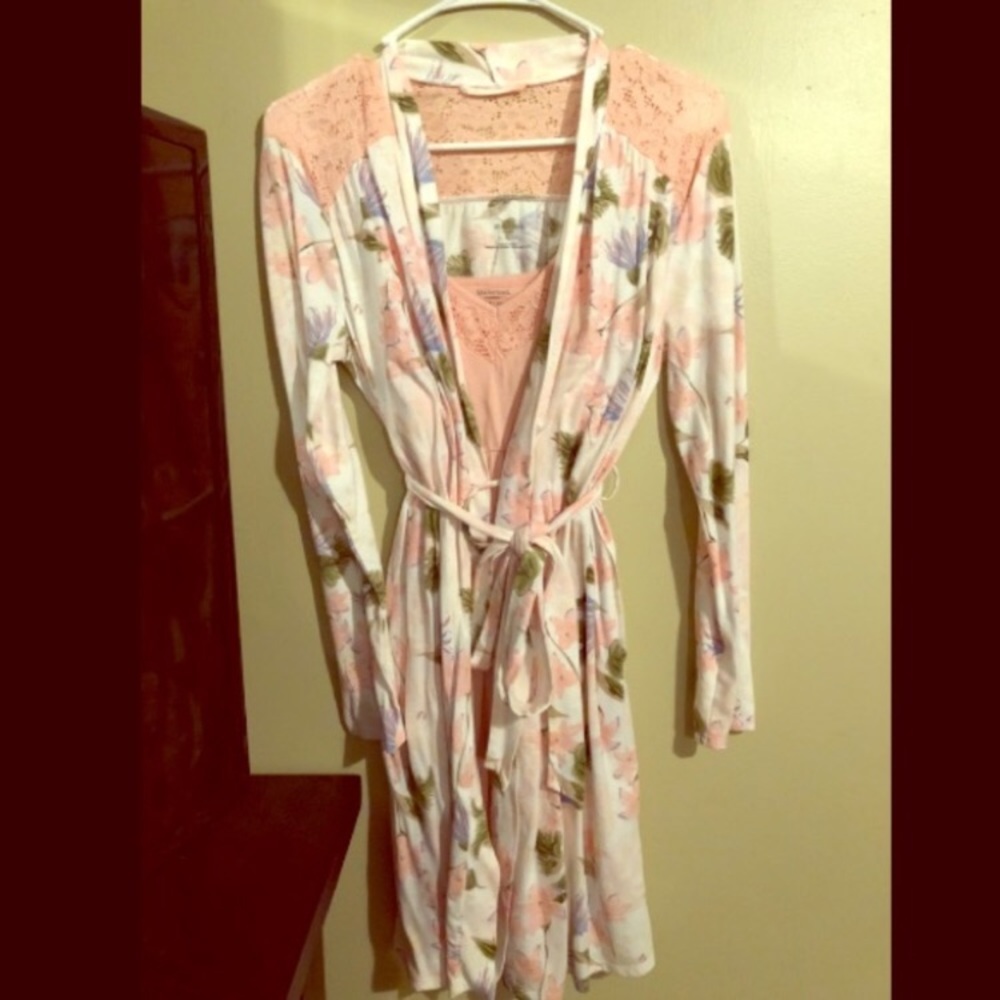 Motherhood Maternity Nursing Robe Set